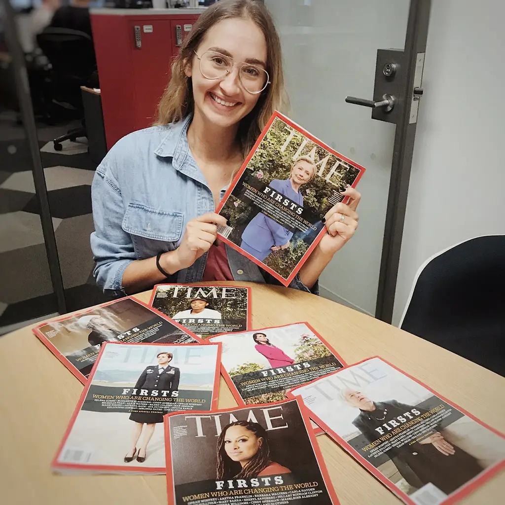Luisa Dörr com as capas da Time da série Firsts